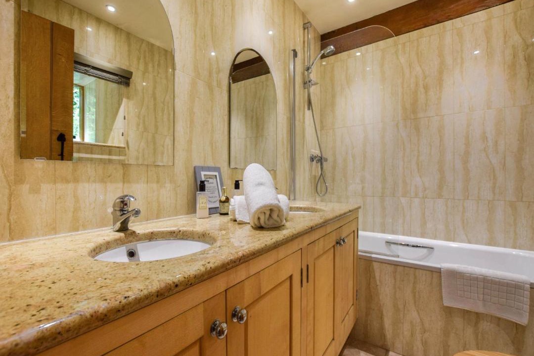 Photo of Others in Fossebridge