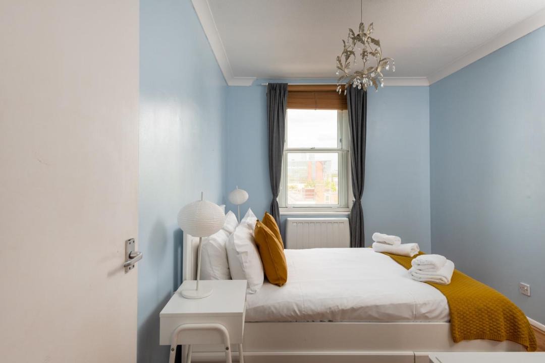 Photo of Bedroom in Elephant and Castle
