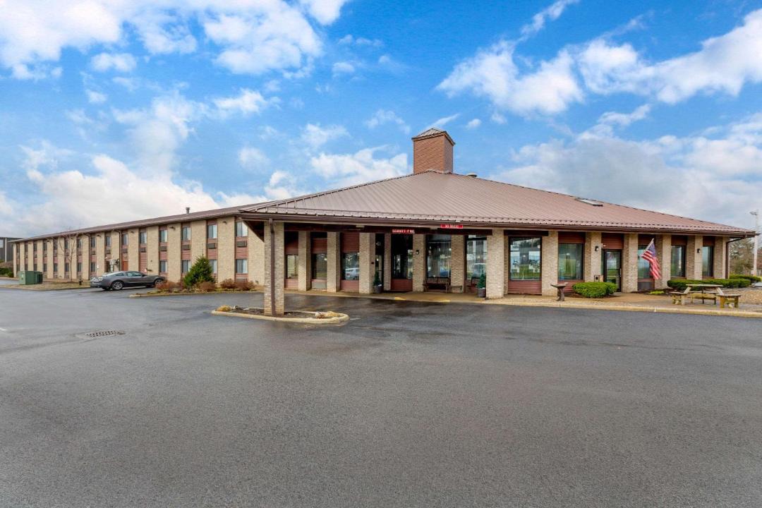 Photo of Buildings in Wooster