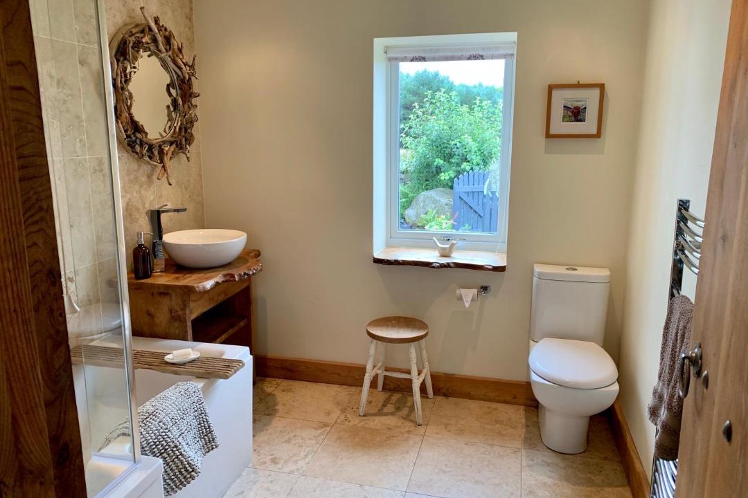 Photo of Bathroom in Kilcreggan