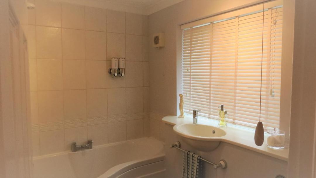 Photo of Bathroom in Gawcott