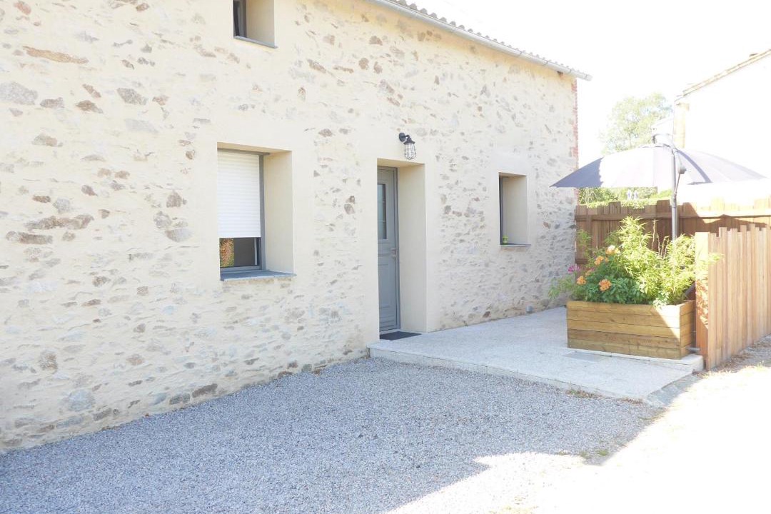 Photo of Others in La Boissiere-de-Montaigu