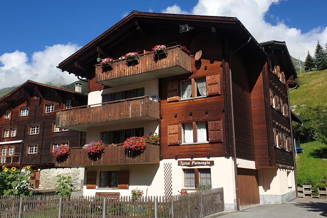 Photo of Buildings in Tujetsch