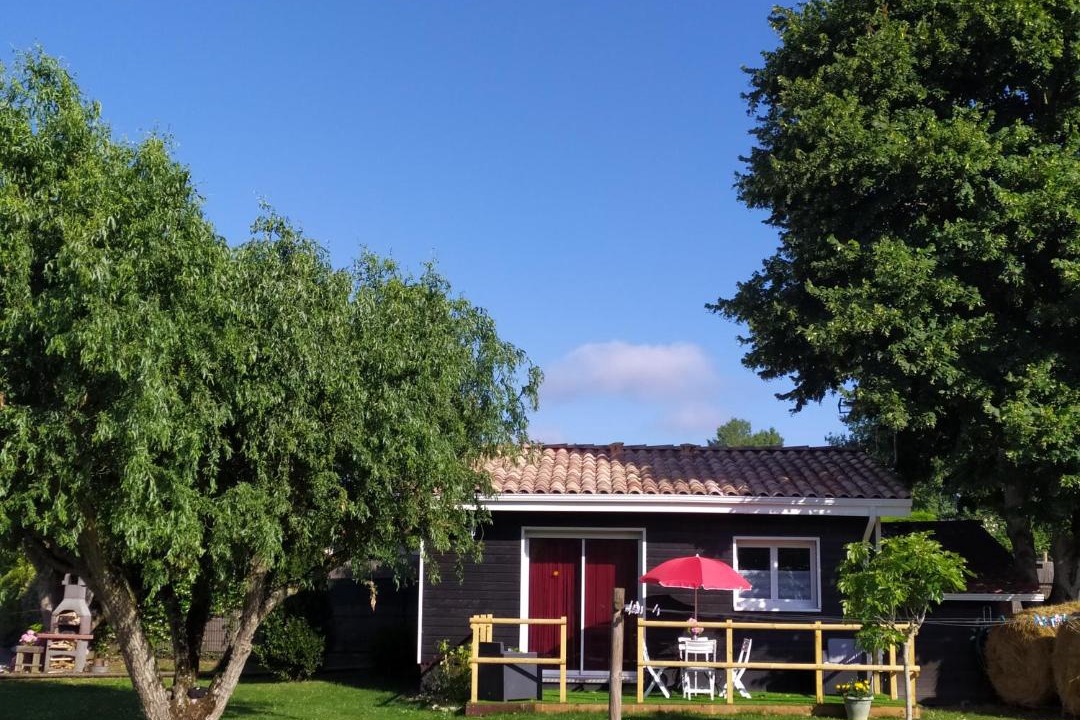 Photo of Buildings in Castelnau-d'Estretefonds