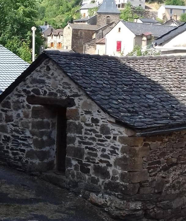 Photo of Buildings in Fraissinet-de-Fourques