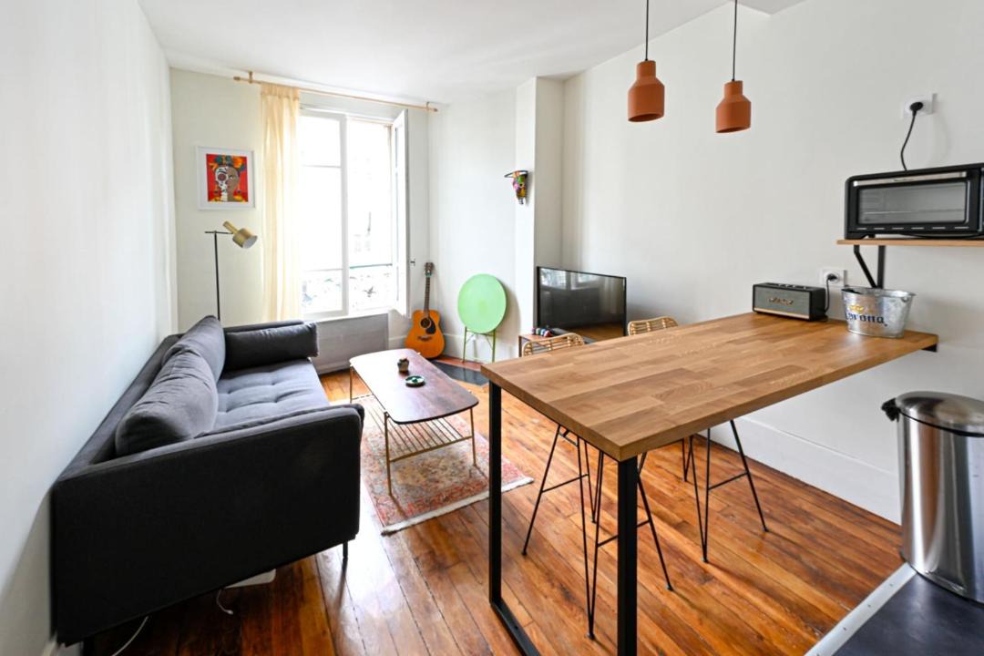 Photo of Livingroom in 18th Arrondissement