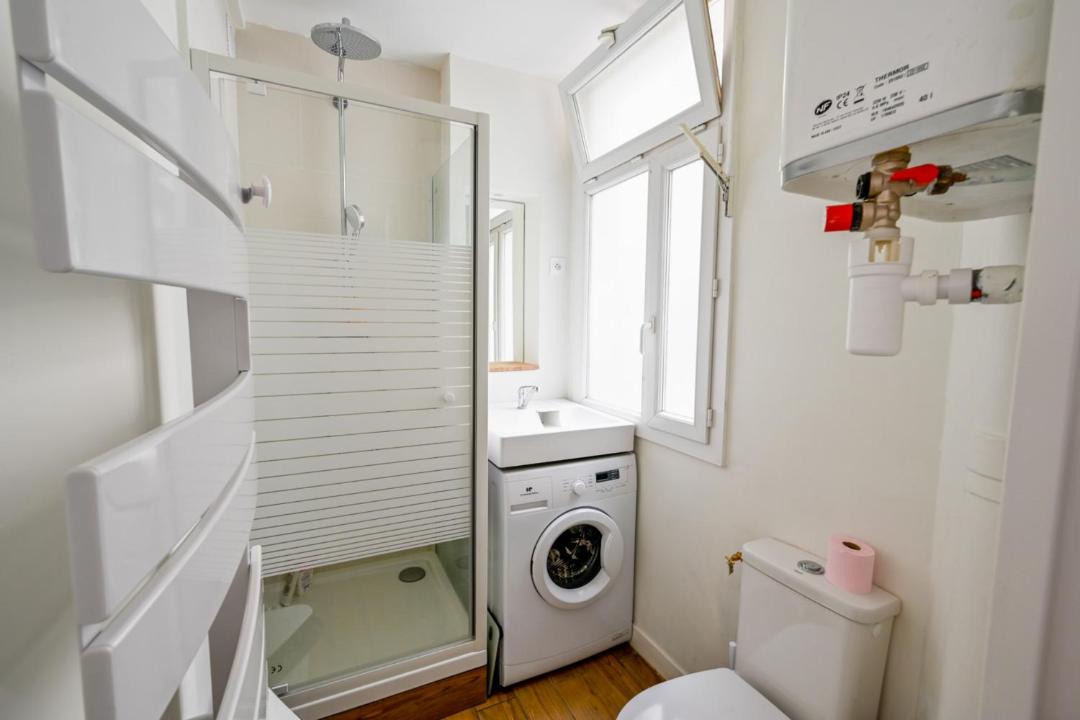 Photo of Bathroom in 18th Arrondissement