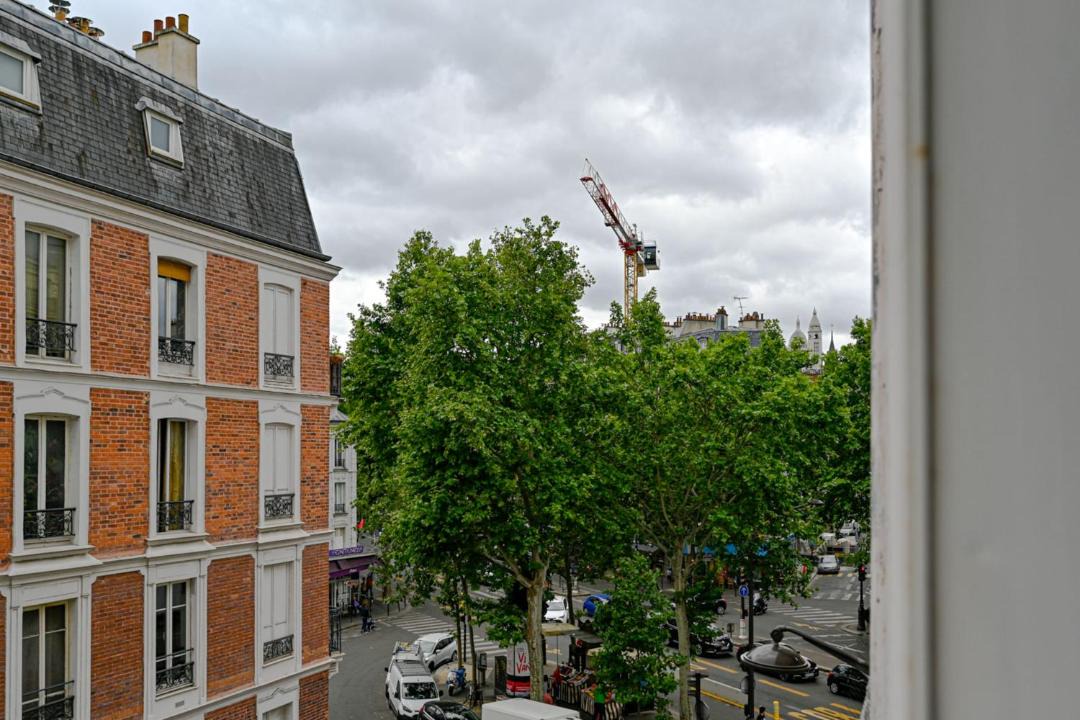 Photo of Buildings in 18th Arrondissement