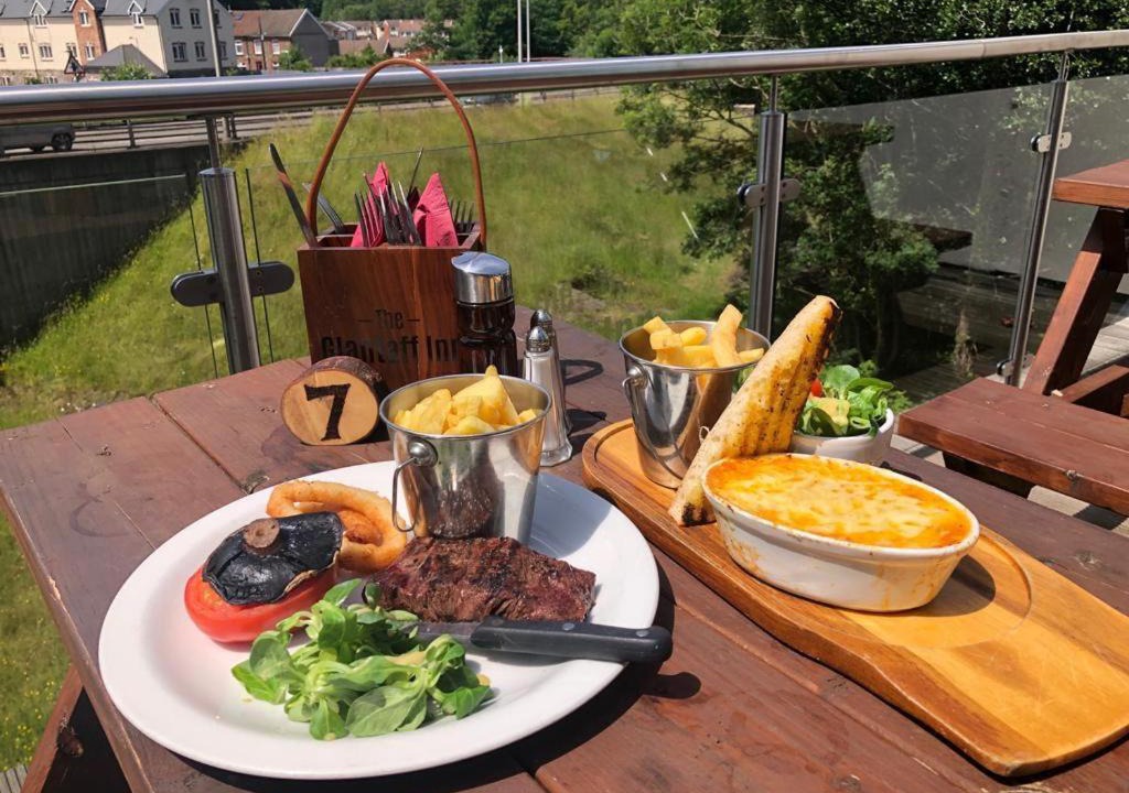 Photo of Patio Balcony in Treharris