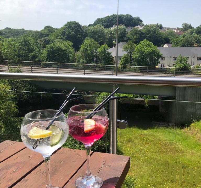 Photo of Patio Balcony in Treharris