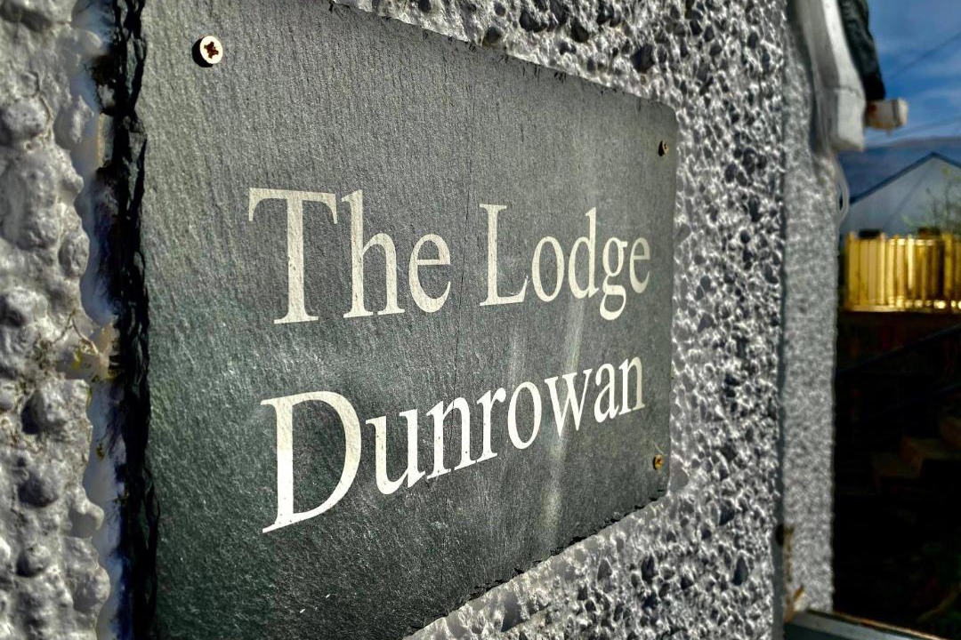 Photo of Others in Nostie