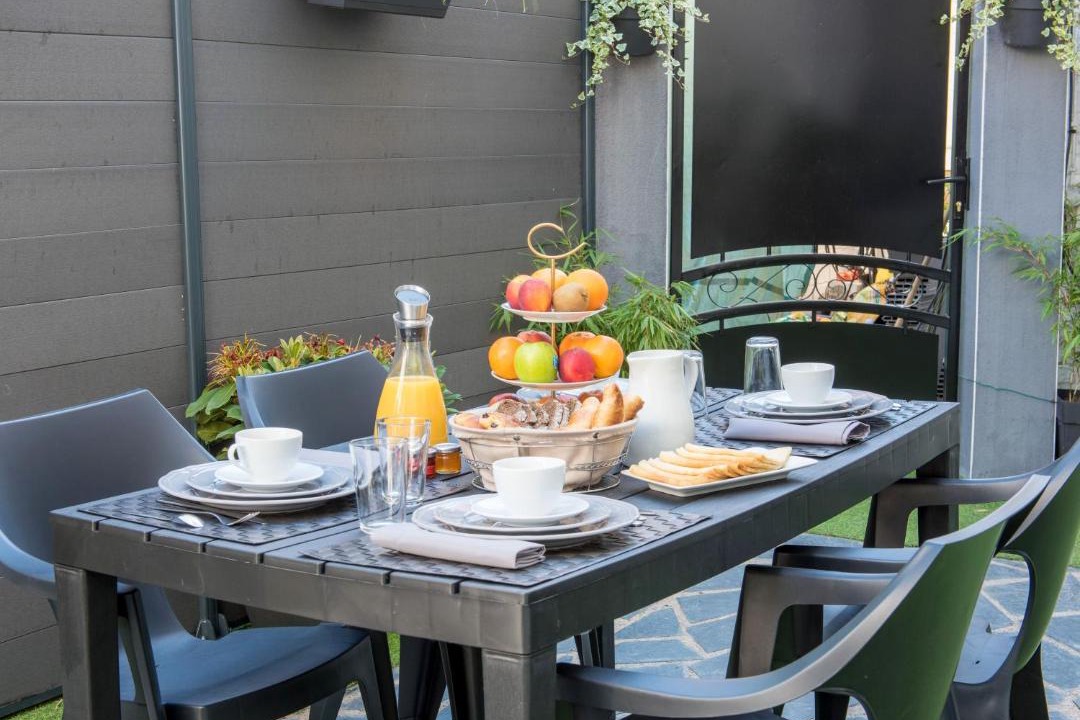 Photo of Others in Lens