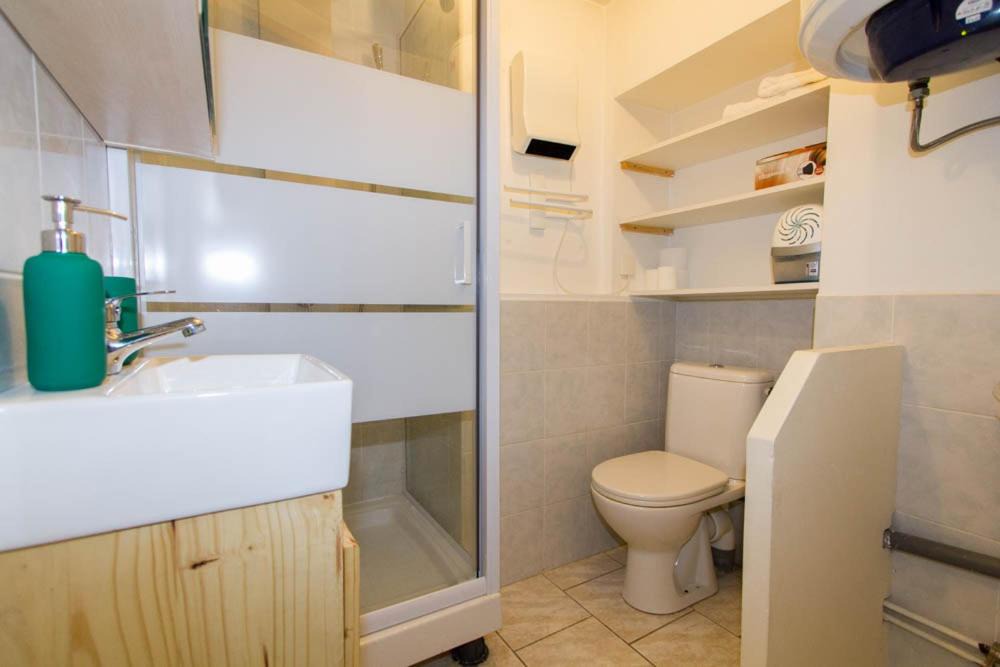 Photo of Bathroom in Renage