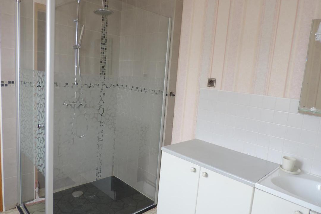 Photo of Bathroom in Le Nouvion-en-Thierache