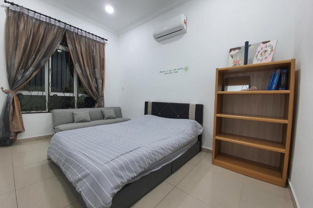Photo of Bedroom in Parit Raja