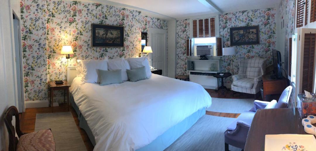 Photo of Others in Nantucket Town