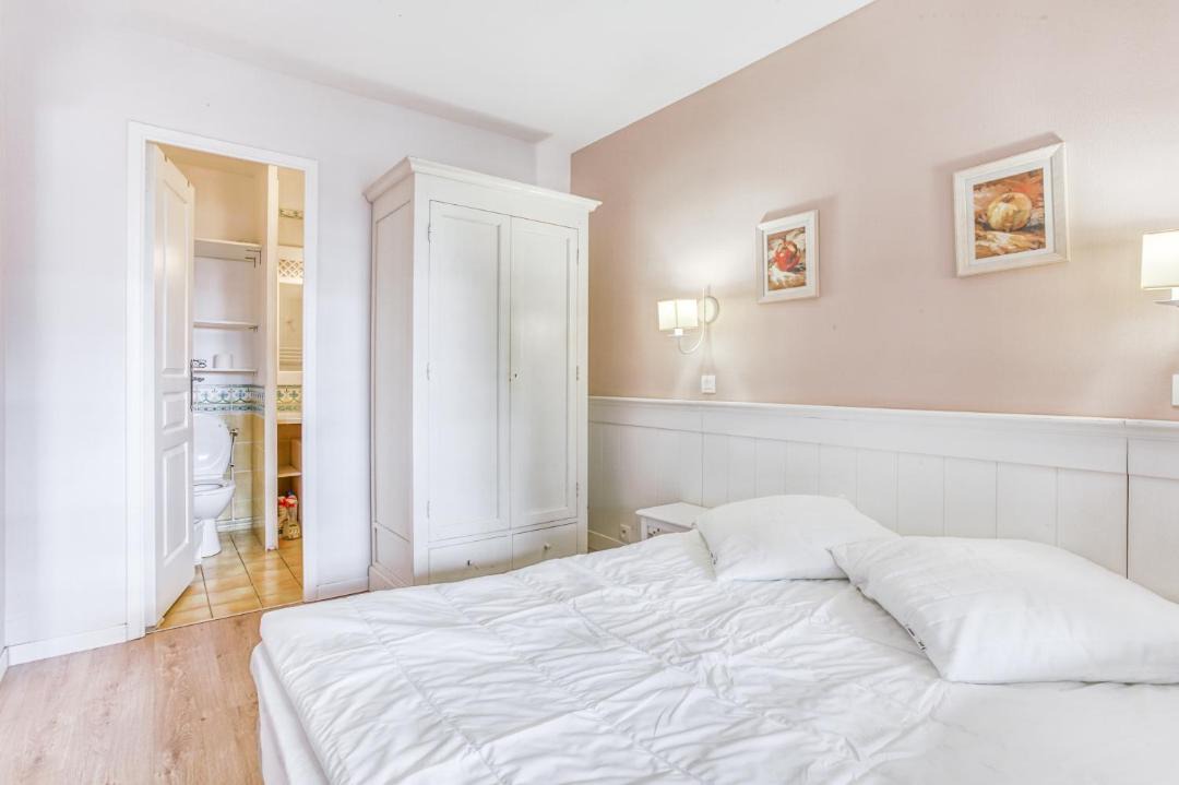 Photo of Bedroom in Branville