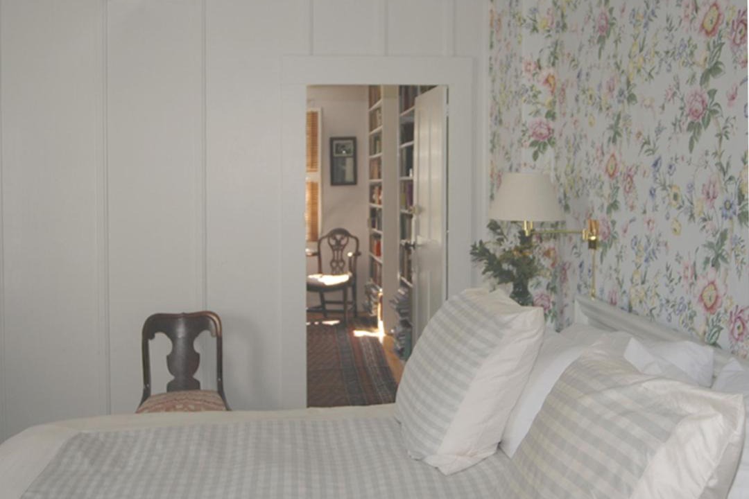 Photo of Others in Nantucket Town