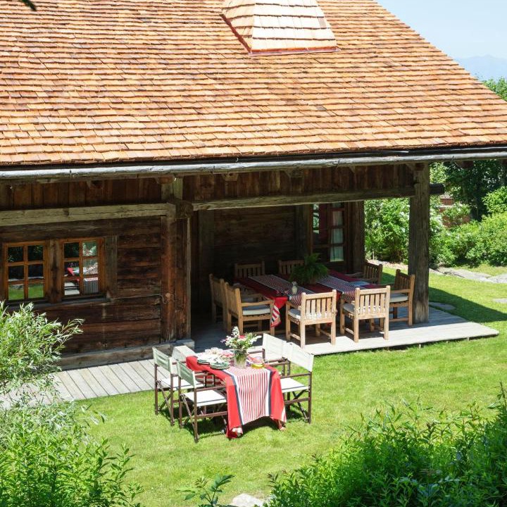 Photo of Others in Demi-Quartier