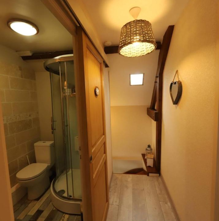 Photo of Bathroom in Englesqueville-la-Percee