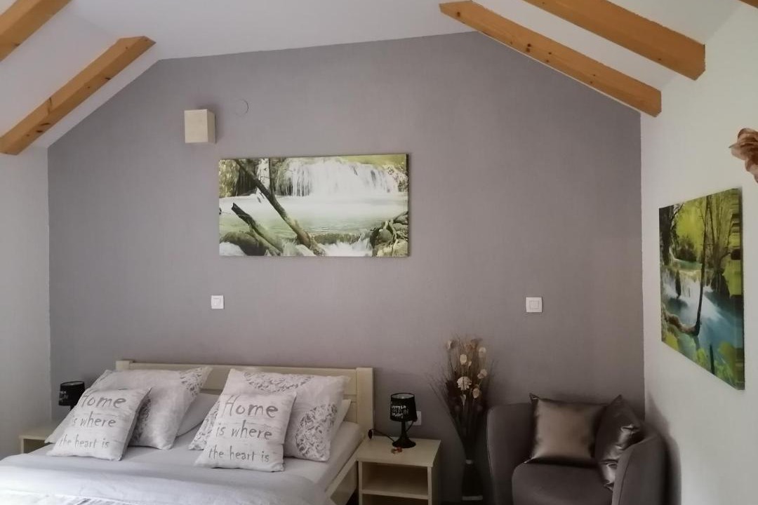 Photo of Bedroom in Catrnja
