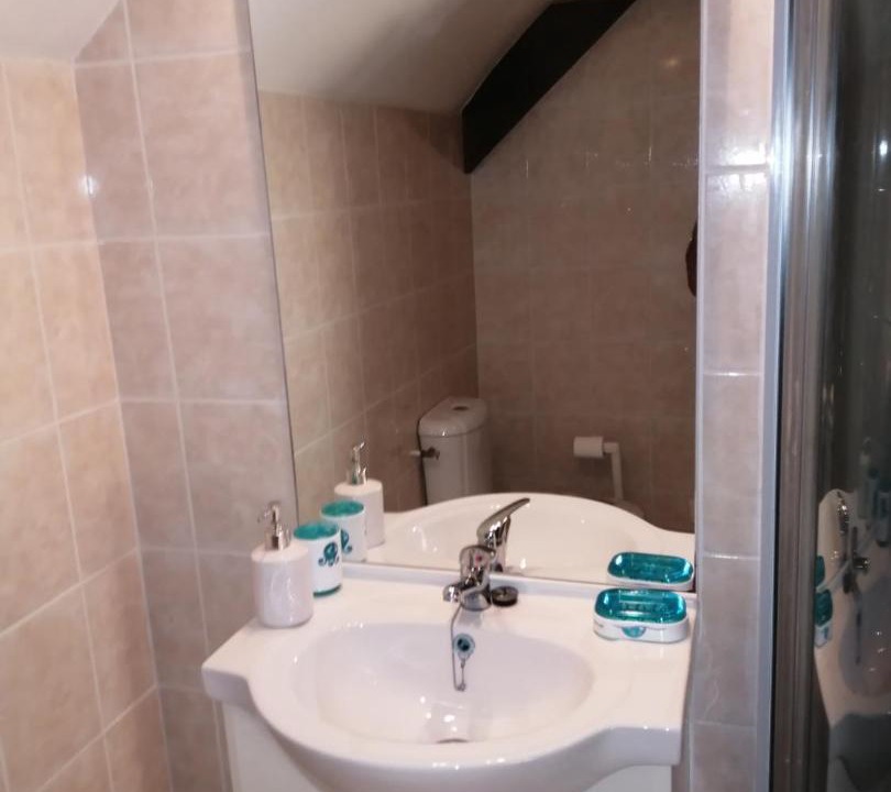 Photo of Bathroom in Naizin