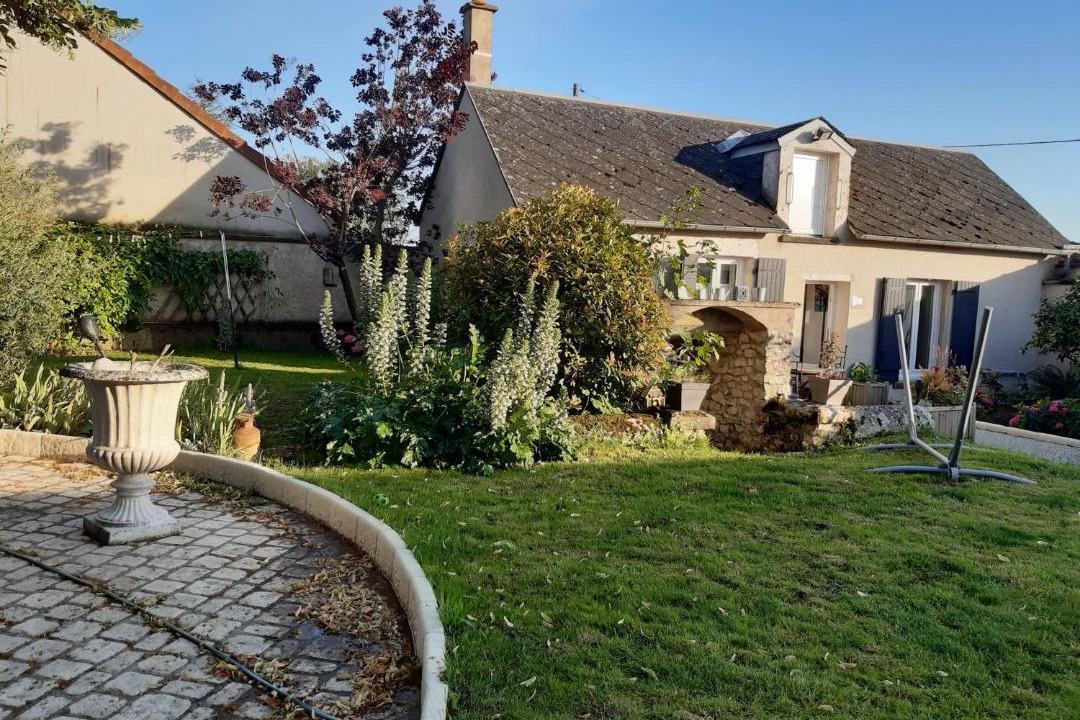 Photo of Buildings in Beaugency