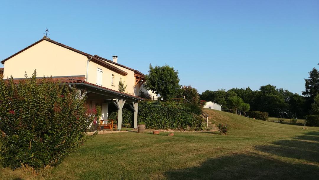Photo of Buildings in Cenac-et-Saint-Julien