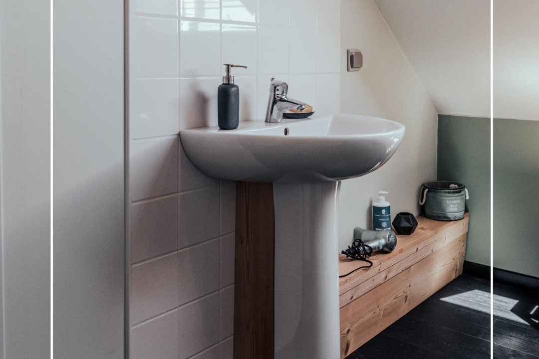 Photo of Bathroom in Ushant