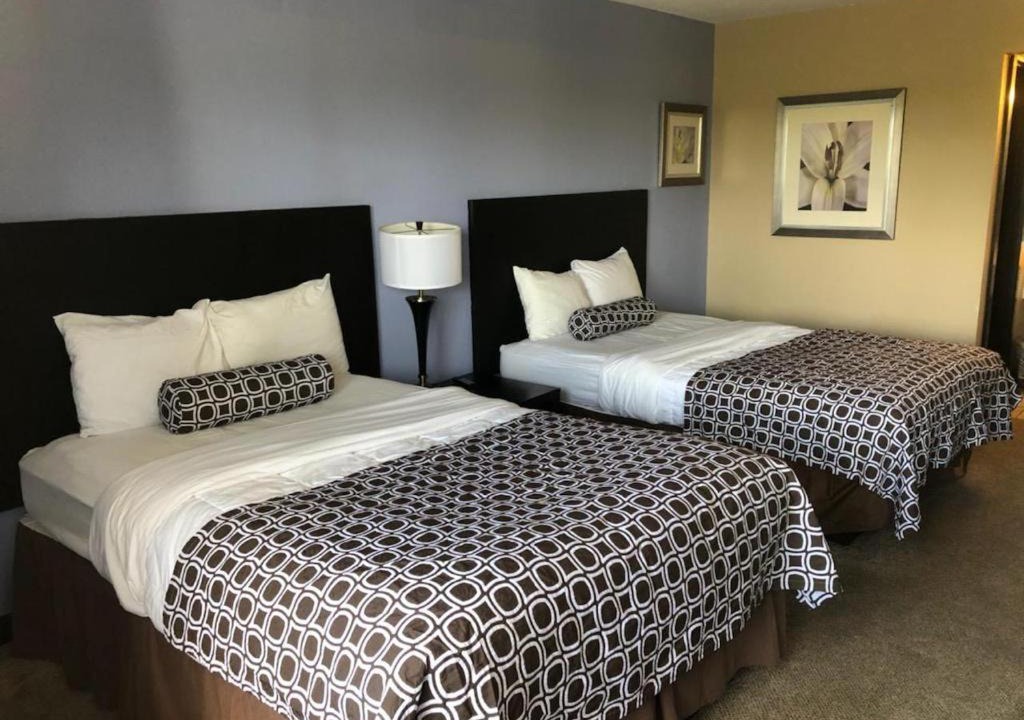 Photo of Others in Monroe