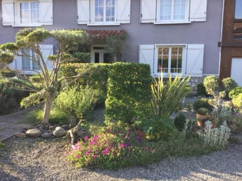 Photo of Others in Villeneuve-de-Riviere