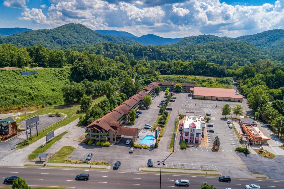 Photo of Others in Pigeon Forge