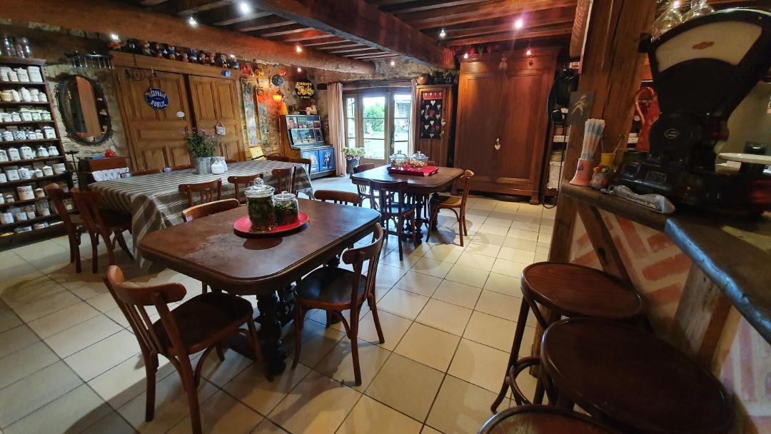 Photo of Others in Moissat