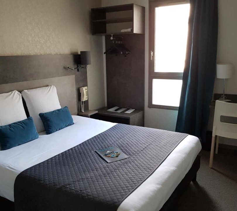 Photo of Bedroom in Richebourg - Saint-Clement