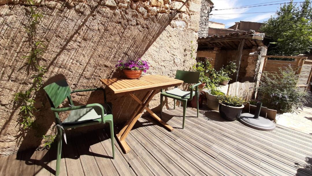 Photo of Patio Balcony in Rustrel