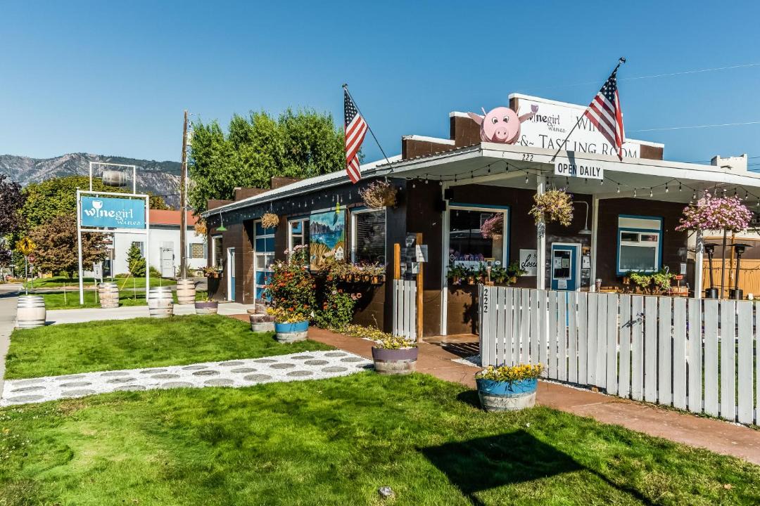 Photo of Others in Willow Point