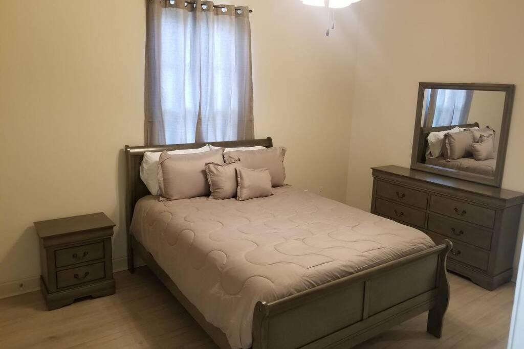 Photo of Bedroom in Pine Grove