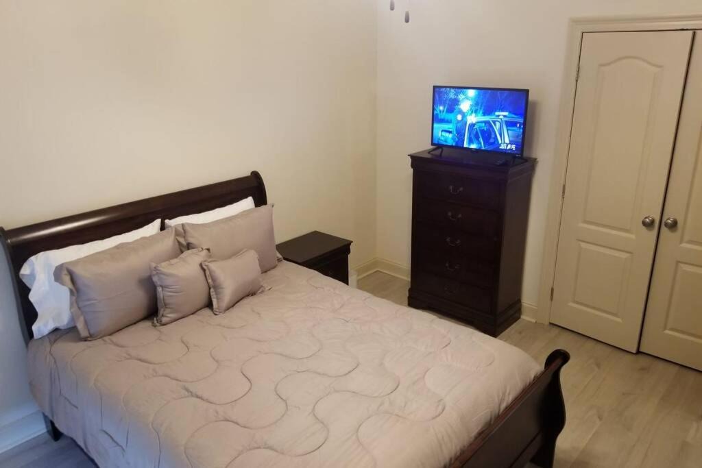 Photo of Bedroom in Pine Grove