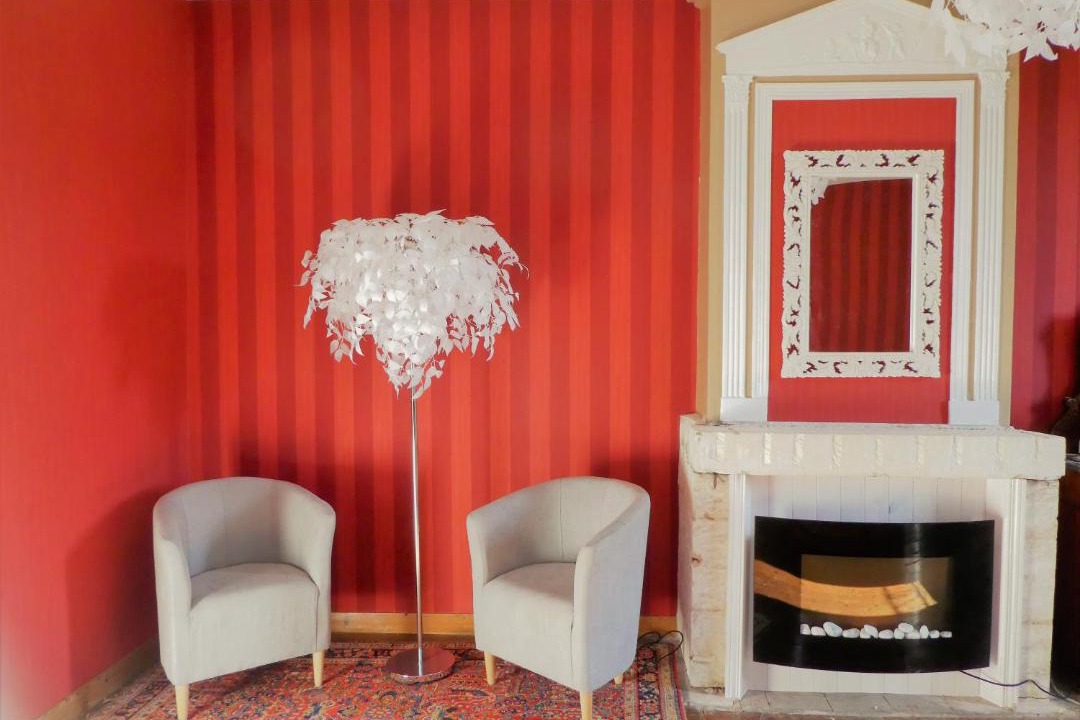 Photo of Others in Pons