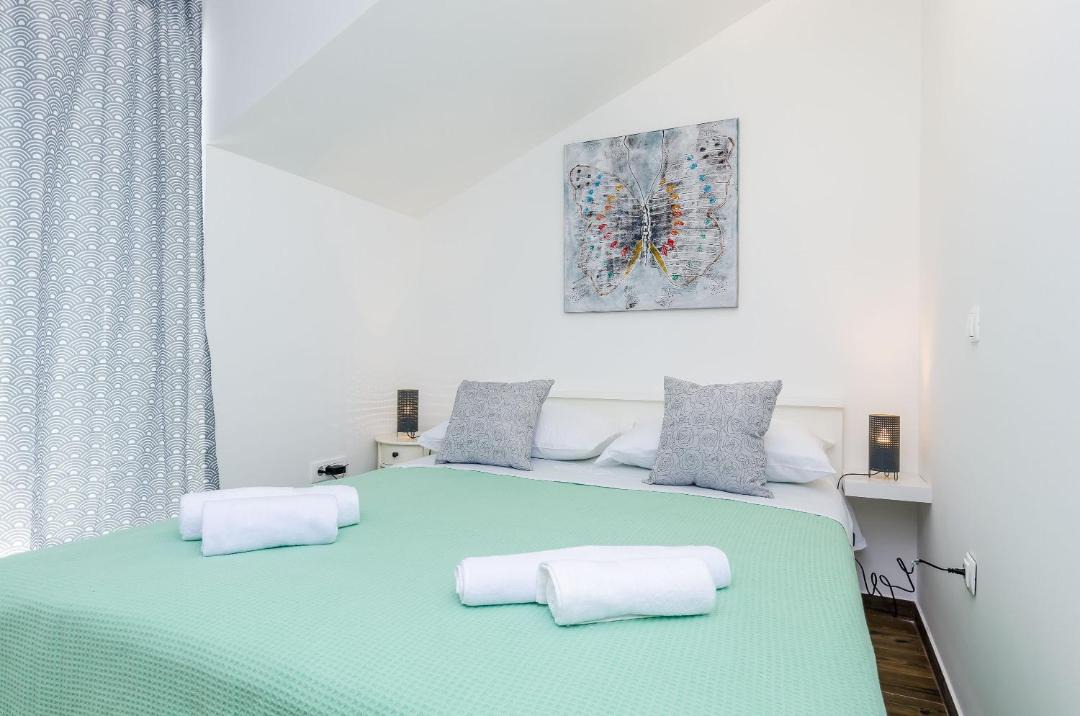 Photo of Bedroom in Broce