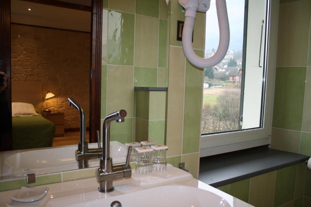 Photo of Bathroom in Le Bourget-du-Lac