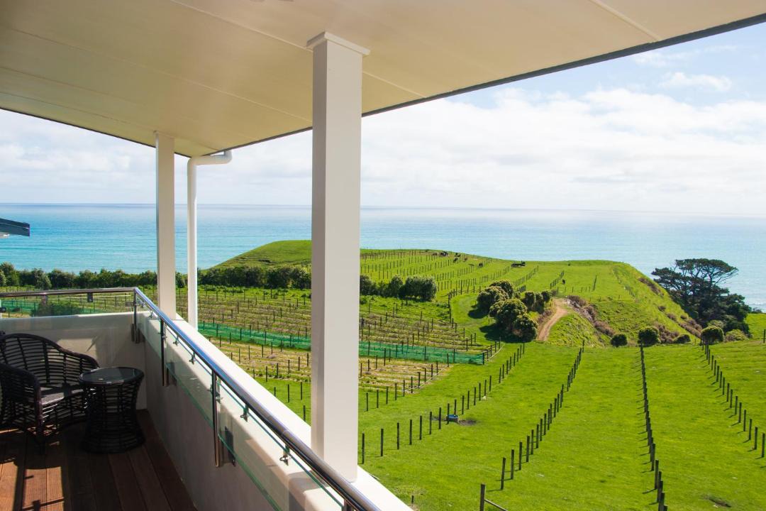 Photo of Others in Omata