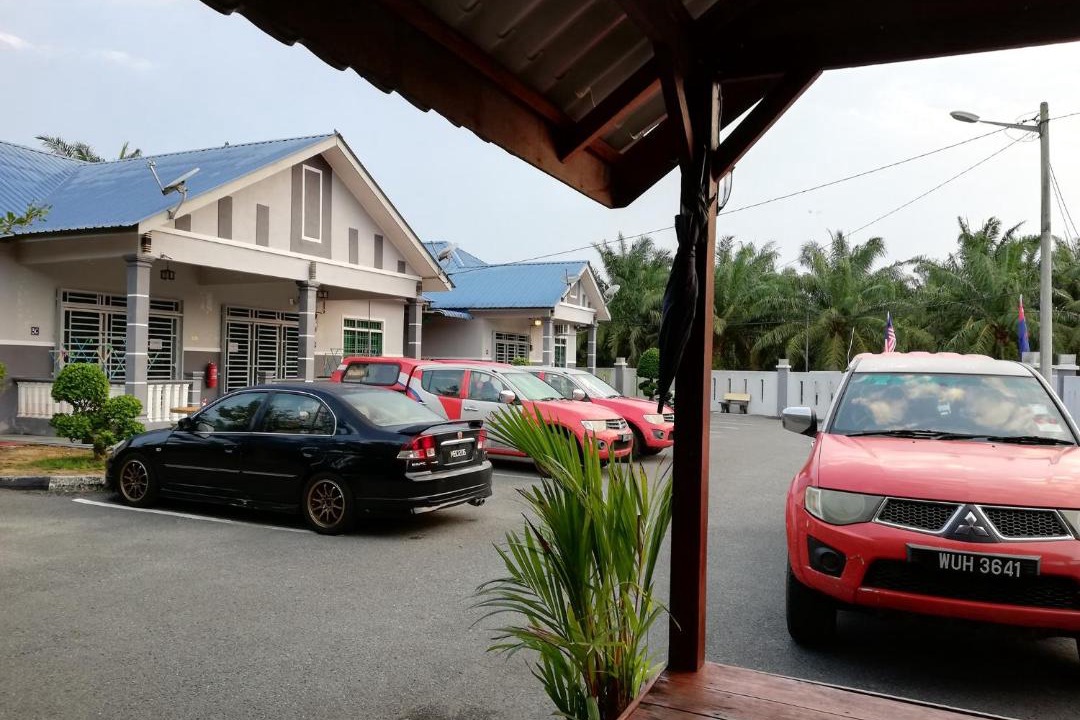 Photo of Others in Parit Raja