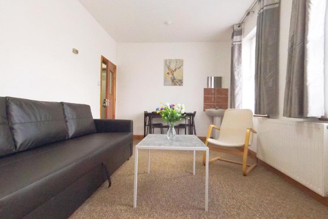 Photo of Livingroom in Wembley Central