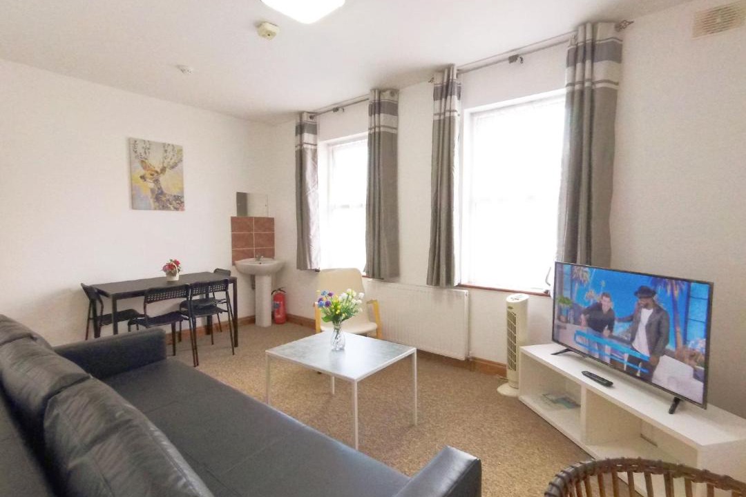 Photo of Livingroom in Wembley Central