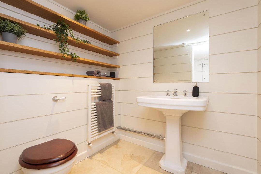 Photo of Bathroom in Milton Abbas