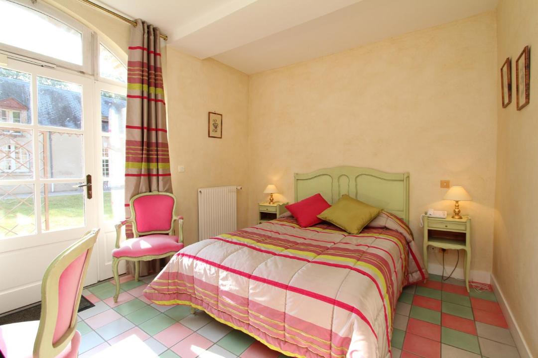 Photo of Bedroom in La Ferte-Saint-Aubin