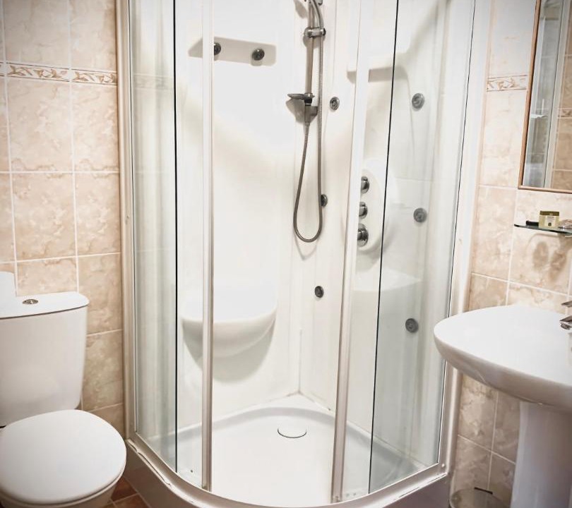 Photo of Bathroom in Serrieres