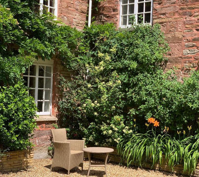 Photo of Others in Carlyon