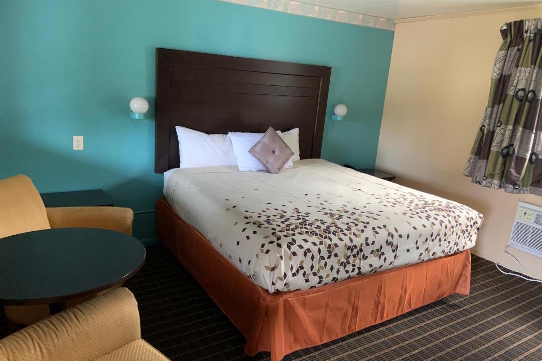 Photo of Others in Reynolds Corners